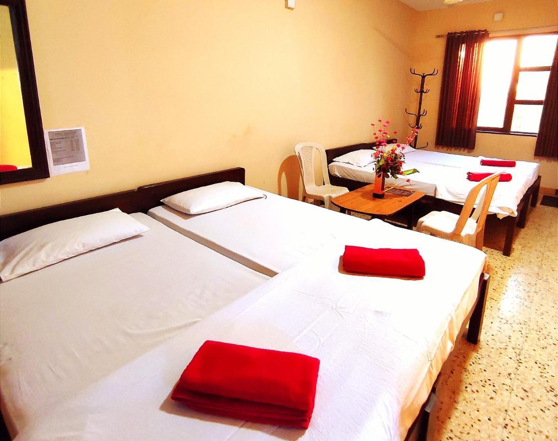 Hotel Mandarin Mapusa Exterior photo