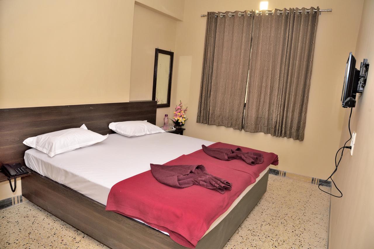 Hotel Mandarin Mapusa Exterior photo